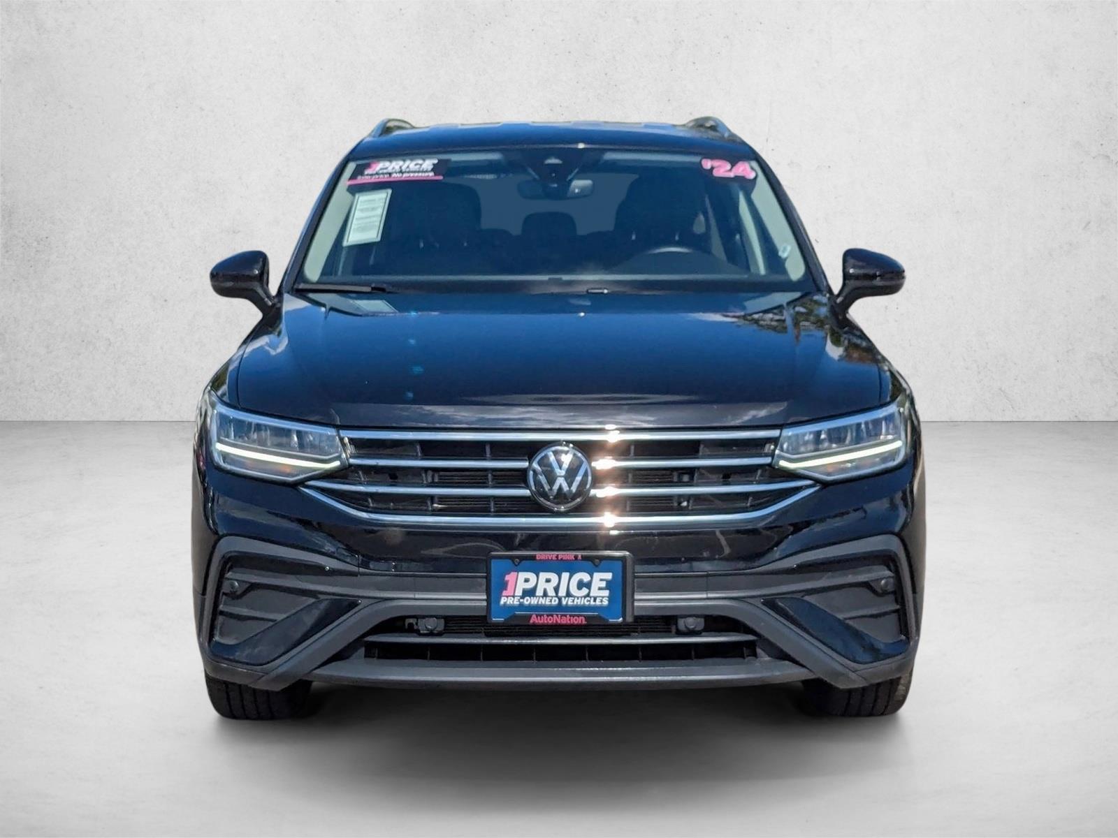 2024 Volkswagen Tiguan SE Wolfsburg Edition photo 2