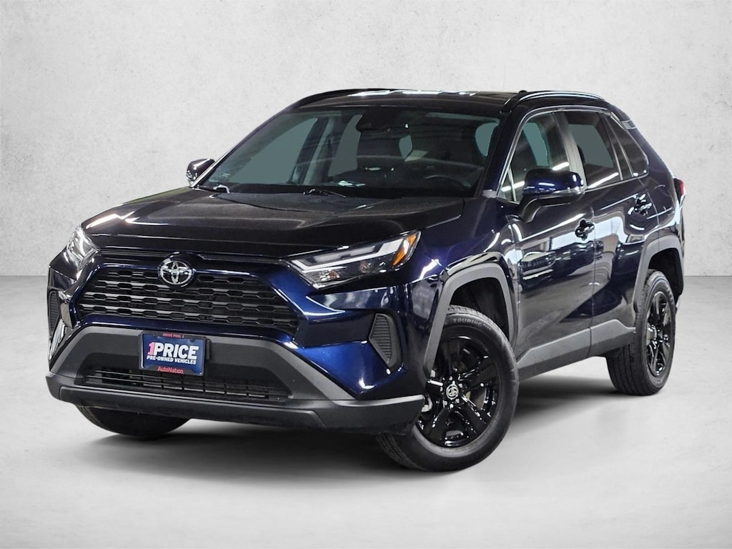 Used 2025 Toyota RAV4 XLE SUV