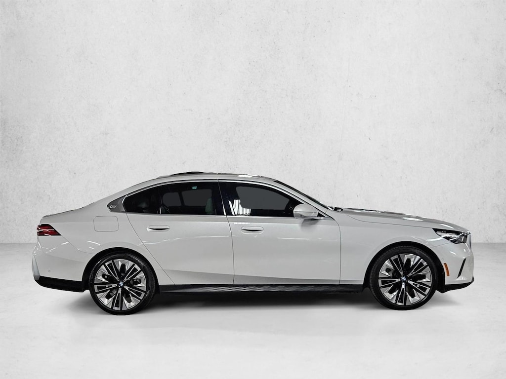 Certified 2026 BMW 530i Sedan