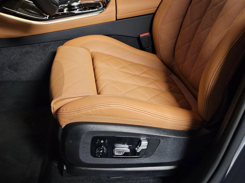 New 2026 BMW X5 sDrive40i SUV