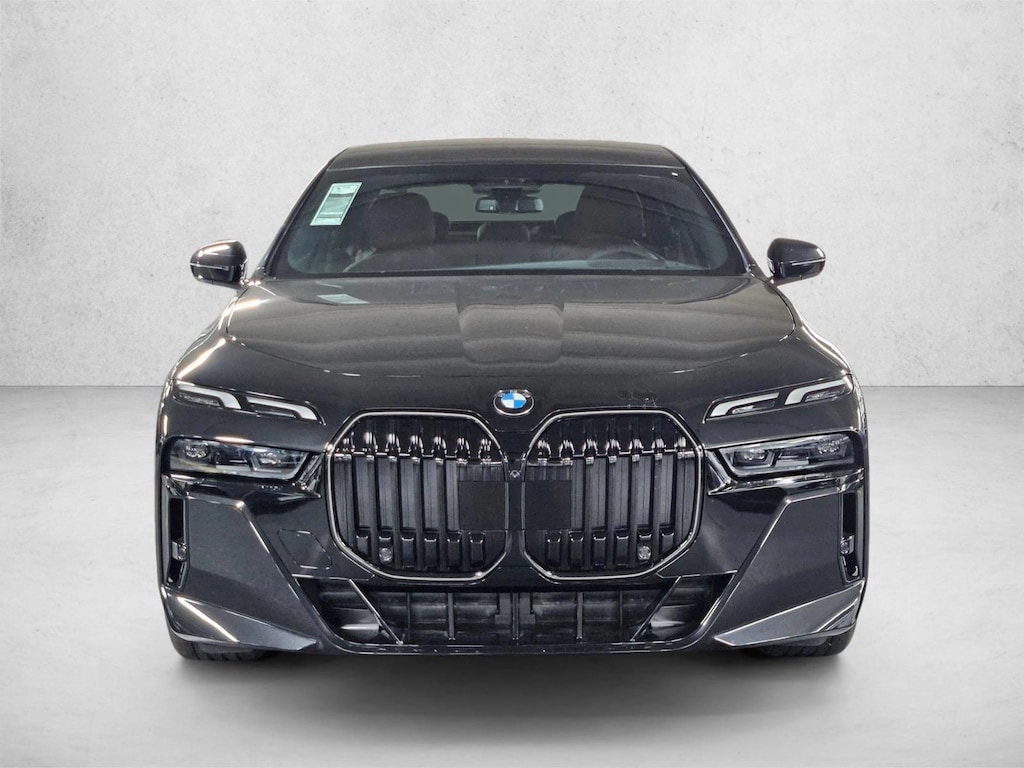 New 2026 BMW 740i Sedan
