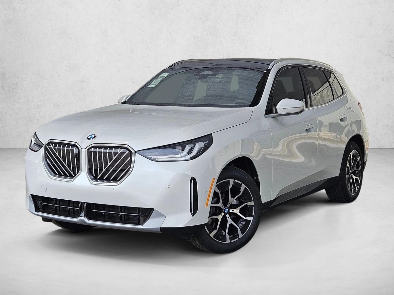 2026 BMW X3 30 XDRIVE's photo