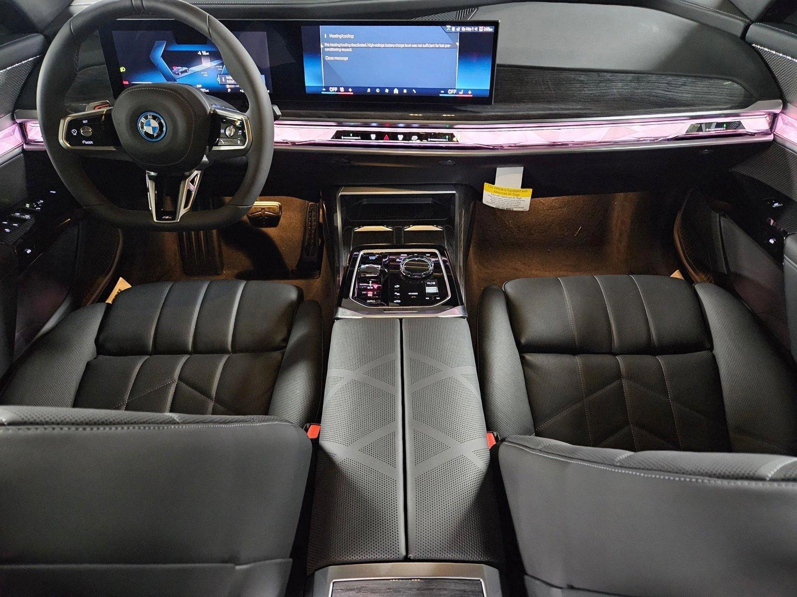 2025 BMW i7 50 - Photo 15