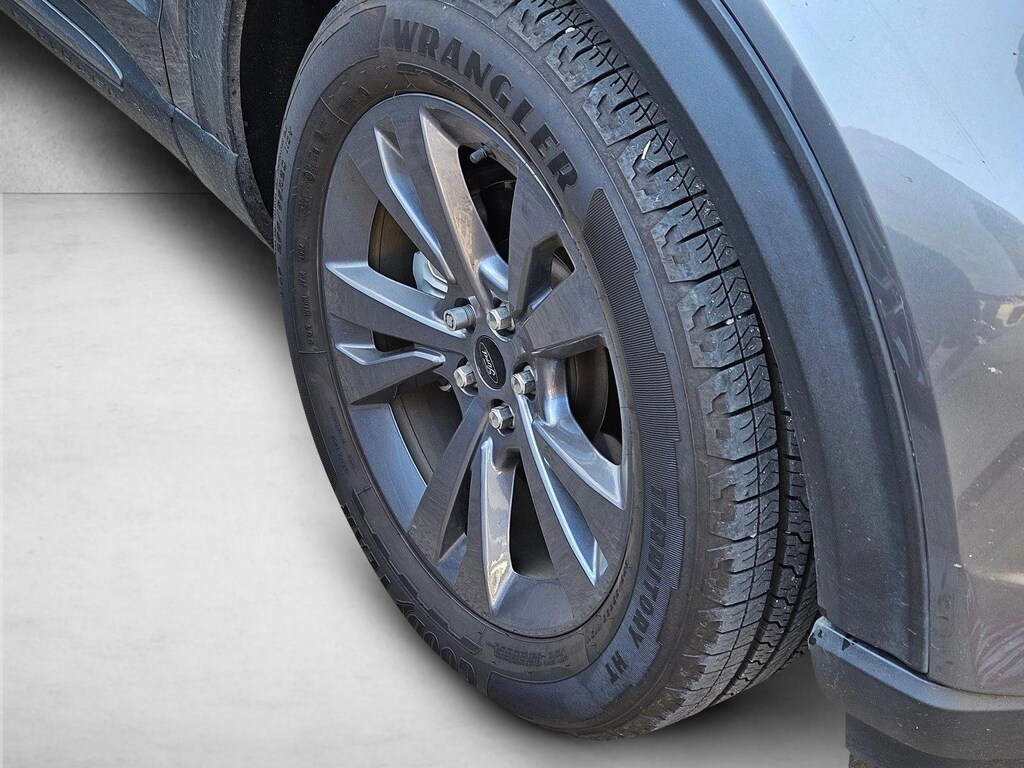 Used 2022 Ford Explorer XLT SUV