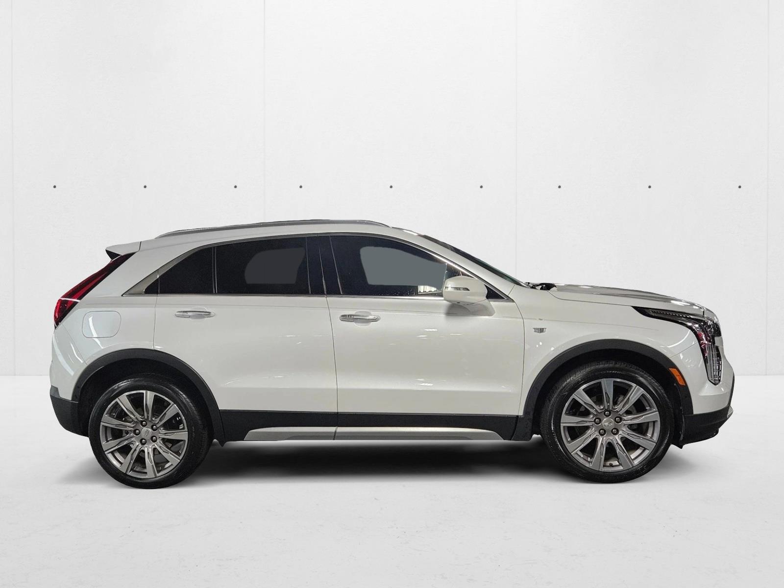 2019 Cadillac XT4 Premium Luxury photo 4