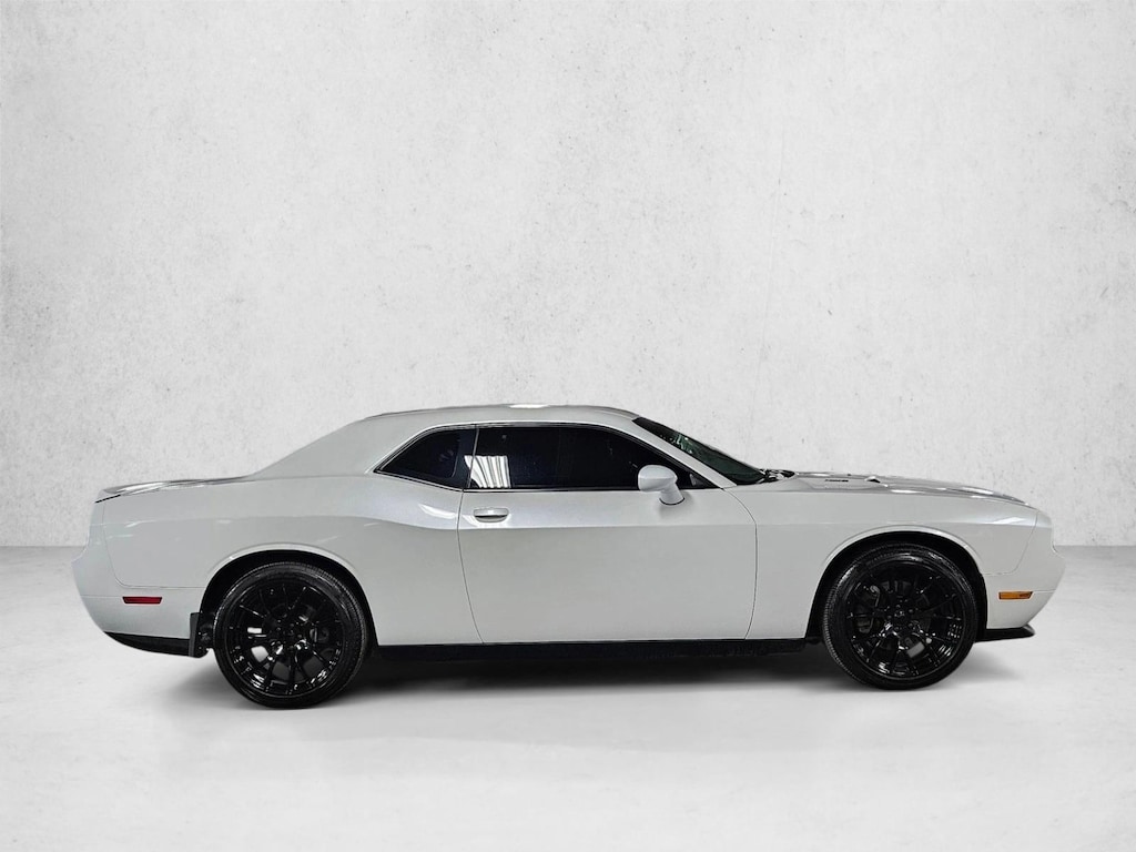 Used 2014 Dodge Challenger R/T Coupe
