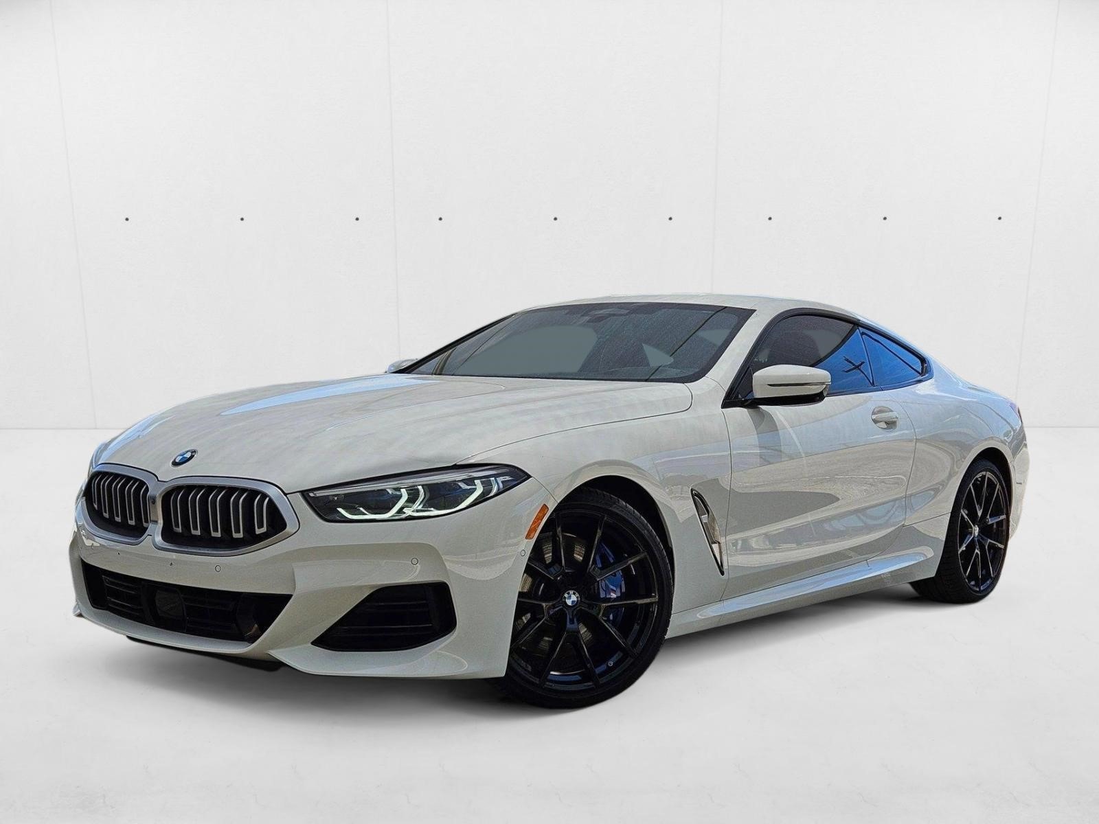 2024 BMW 8 Series 840i's photo