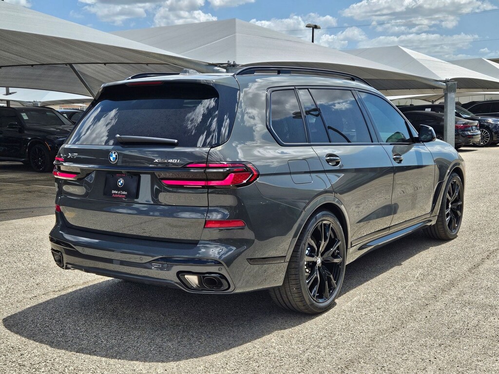 New 2027 BMW X7 xDrive40i SUV
