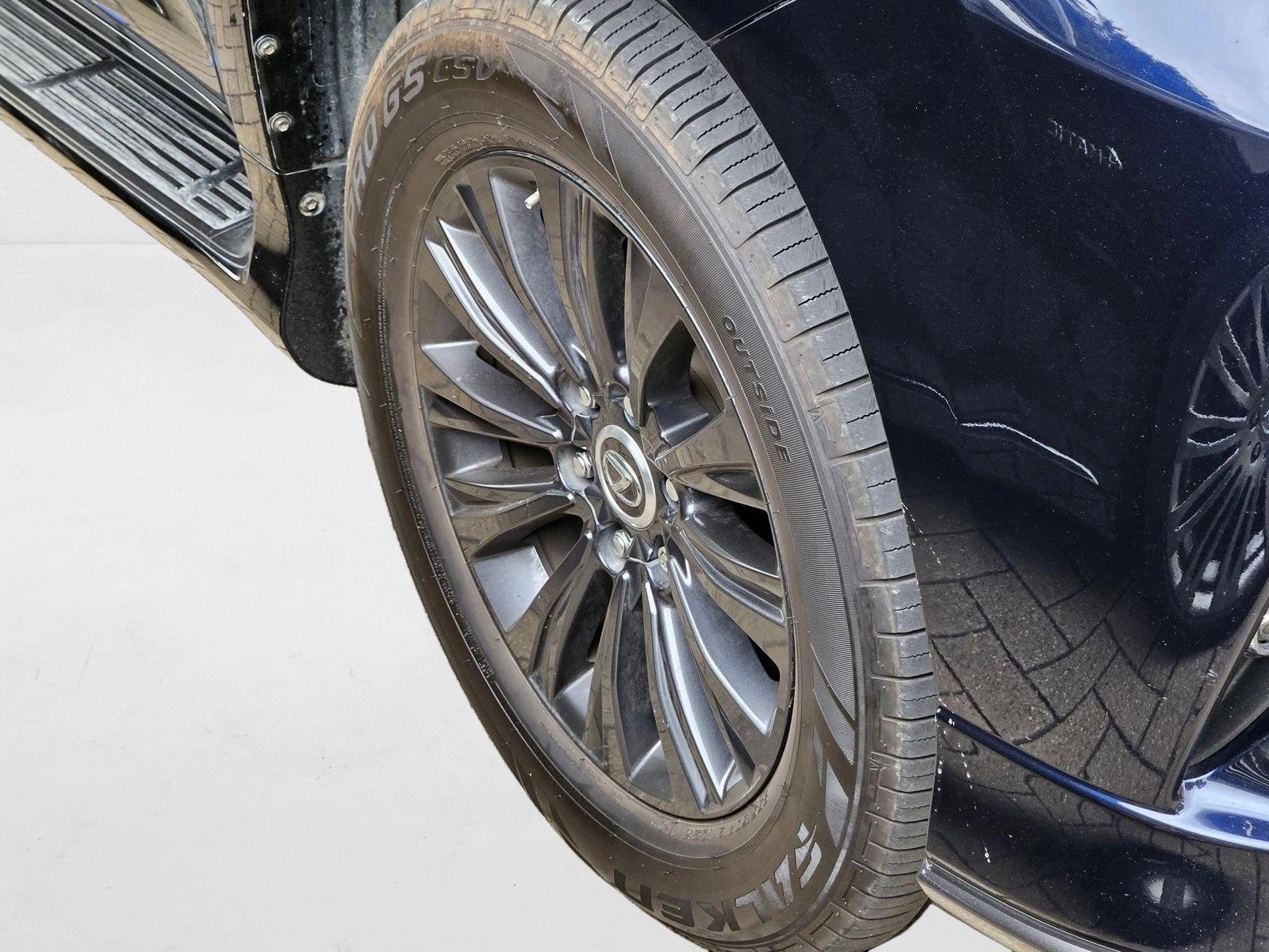 2020 Lexus GX 460 Premium photo 4