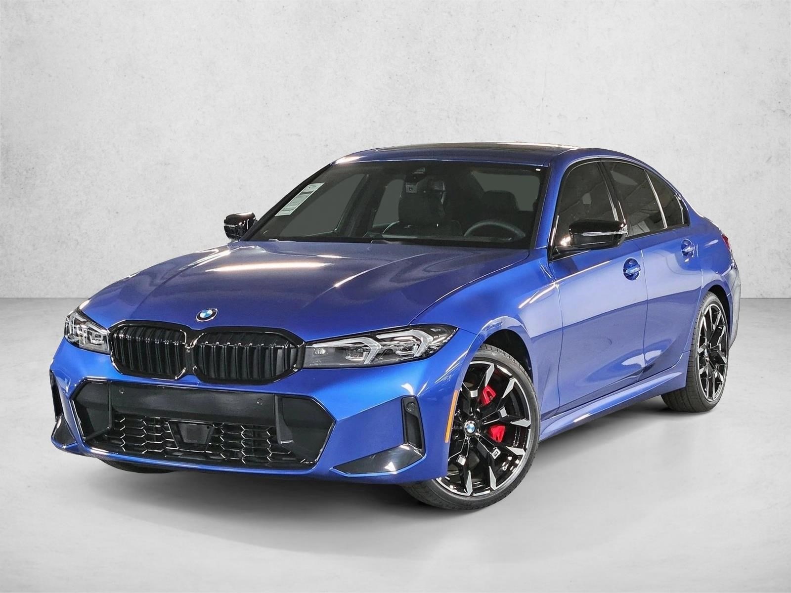 2026 BMW 3 Series 330i's photo