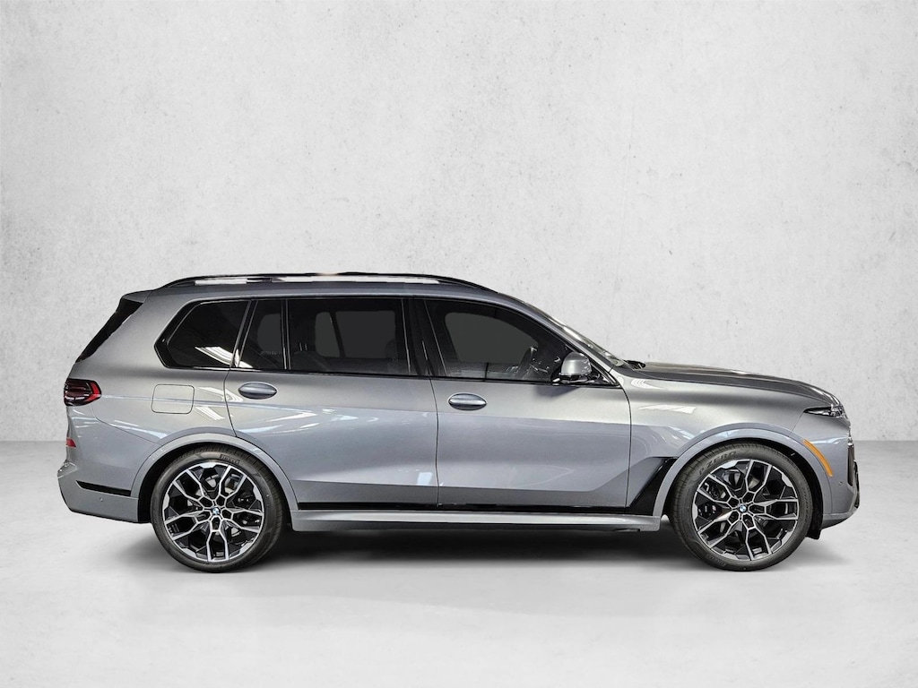 New 2026 BMW X7 xDrive40i SUV