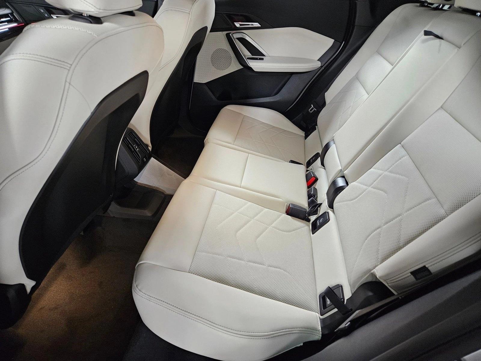 2026 BMW X1 28i - Photo 14