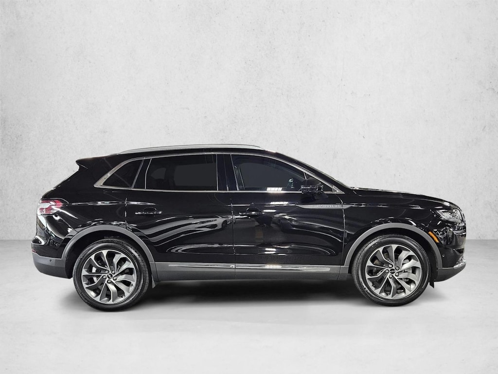 Used 2023 Lincoln Nautilus Reserve SUV