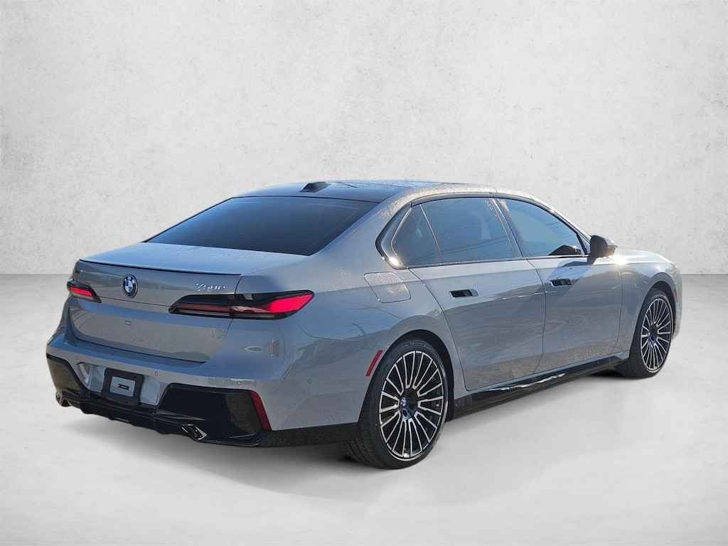 New 2025 BMW 750e xDrive Sedan