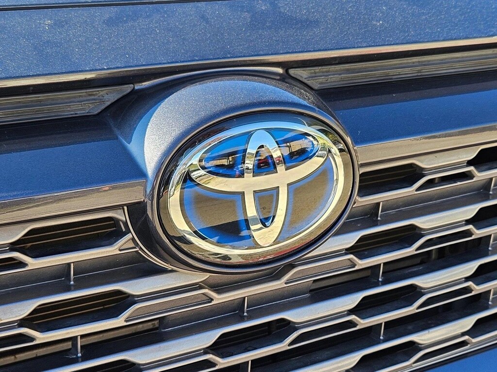 Used 2020 Toyota RAV4 Hybrid XSE SUV