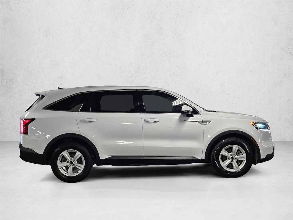 Used 2021 Kia Sorento LX SUV
