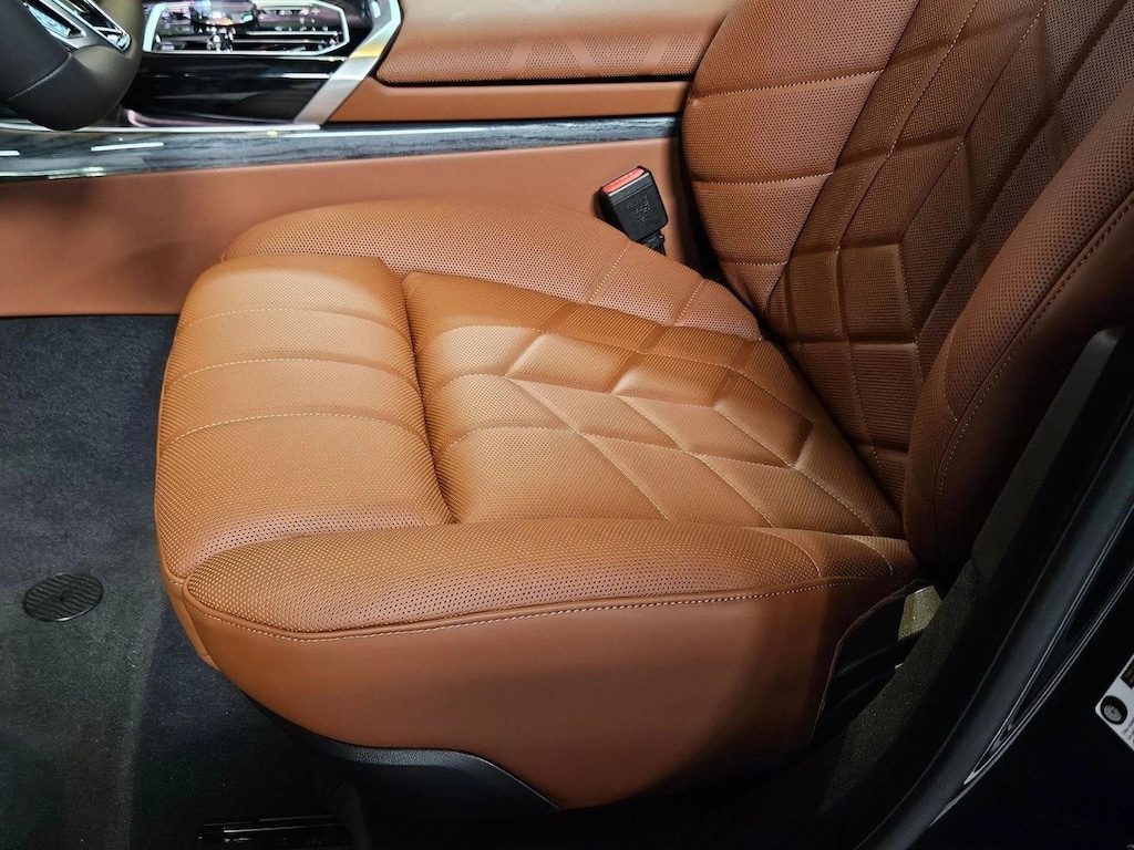 New 2026 BMW 740i Sedan