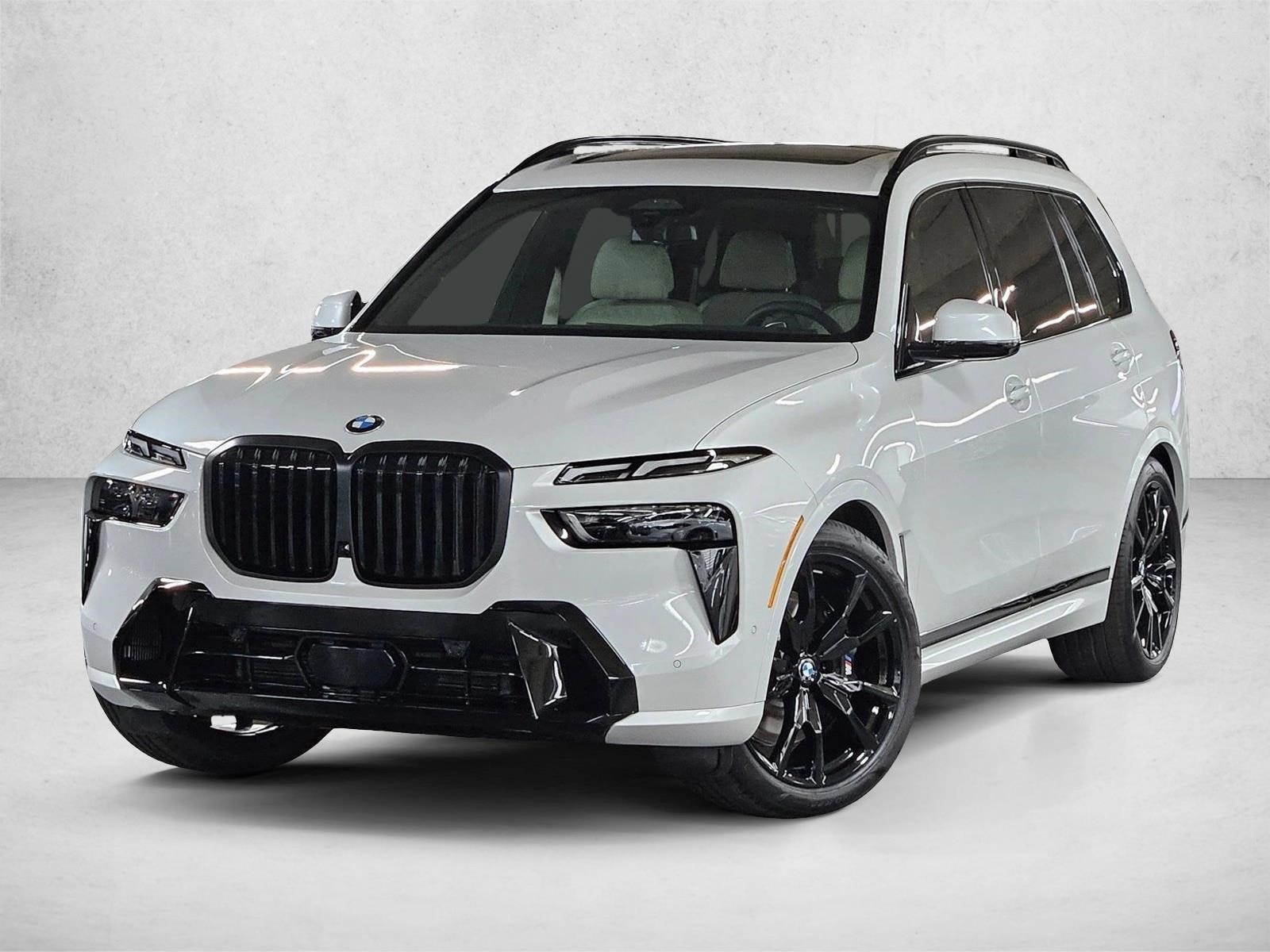 2026 BMW X7 40i's photo