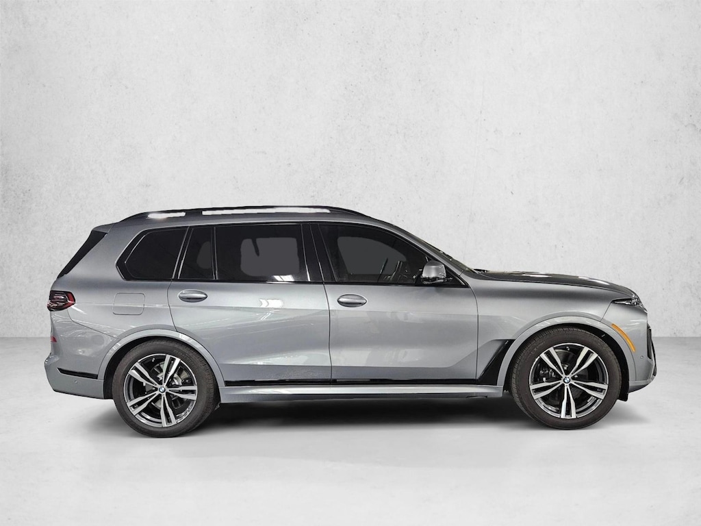 New 2026 BMW X7 xDrive40i SUV