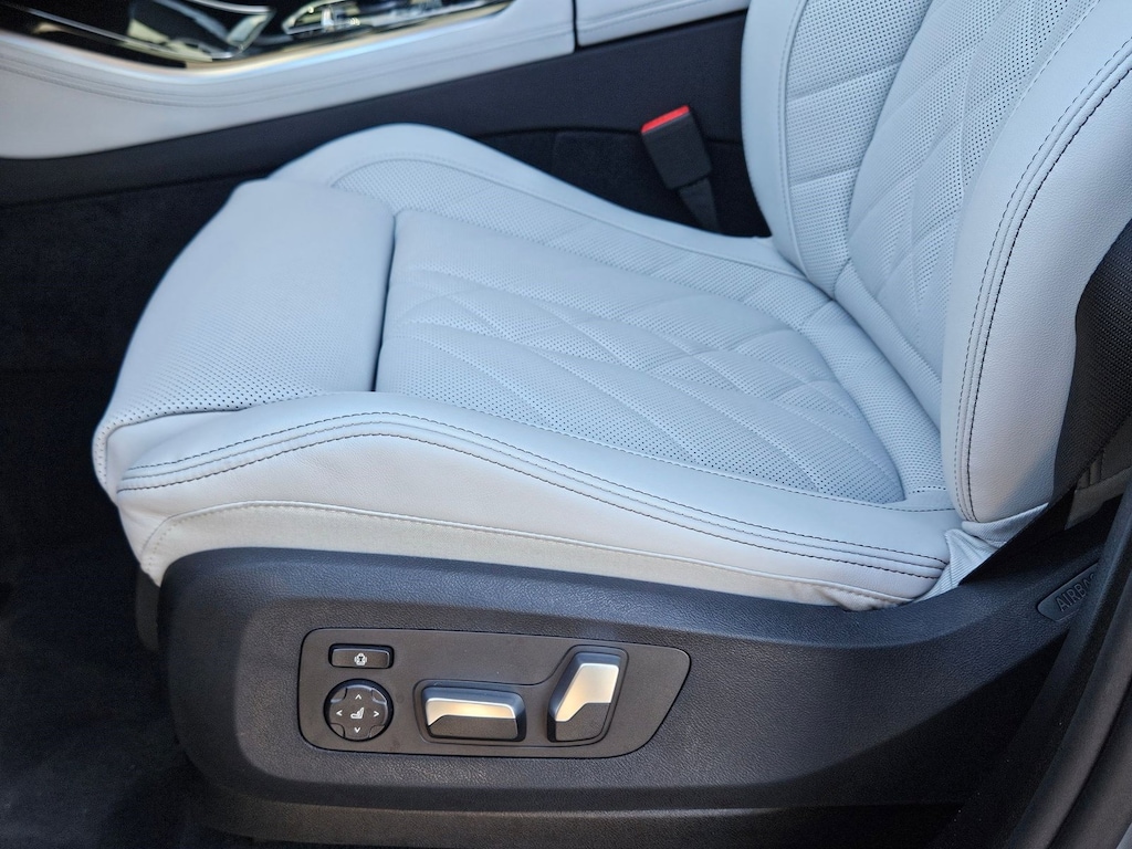 New 2026 BMW X5 sDrive40i SUV