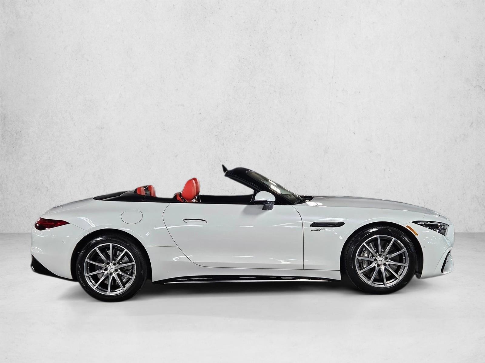 2023 Mercedes Benz SL AMG 43 photo 4