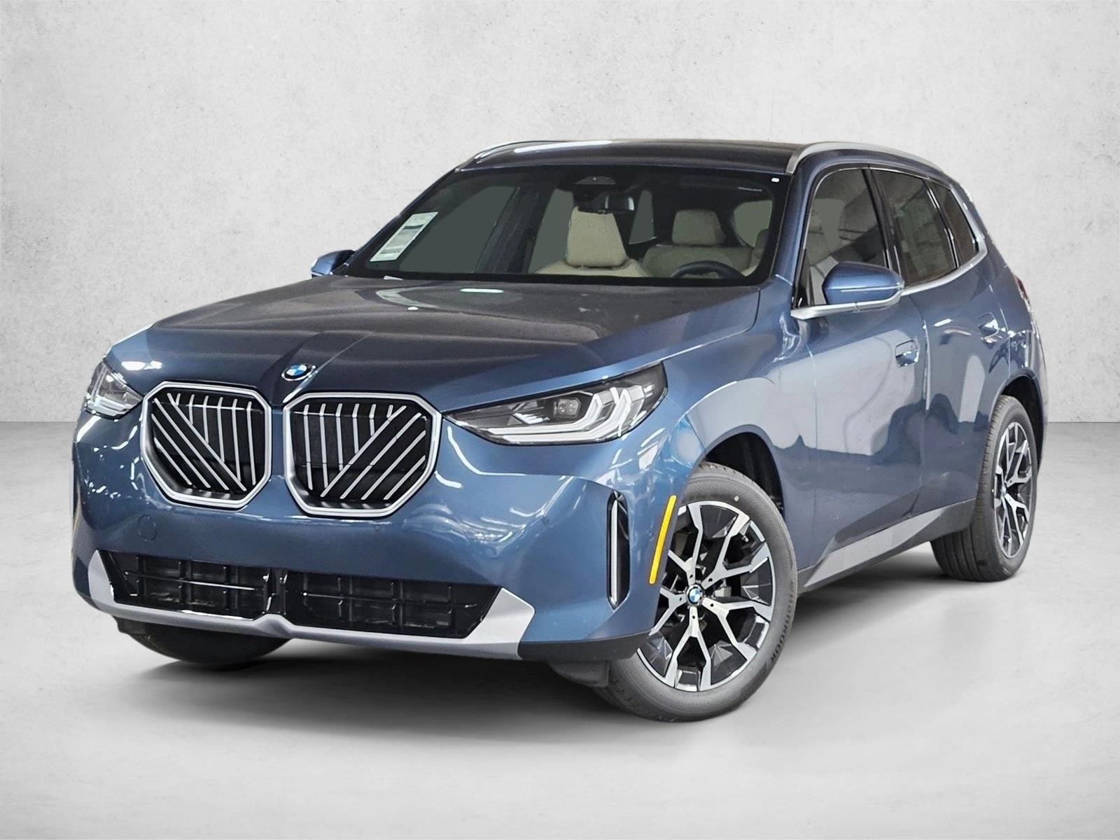 2026 BMW X3 30's photo