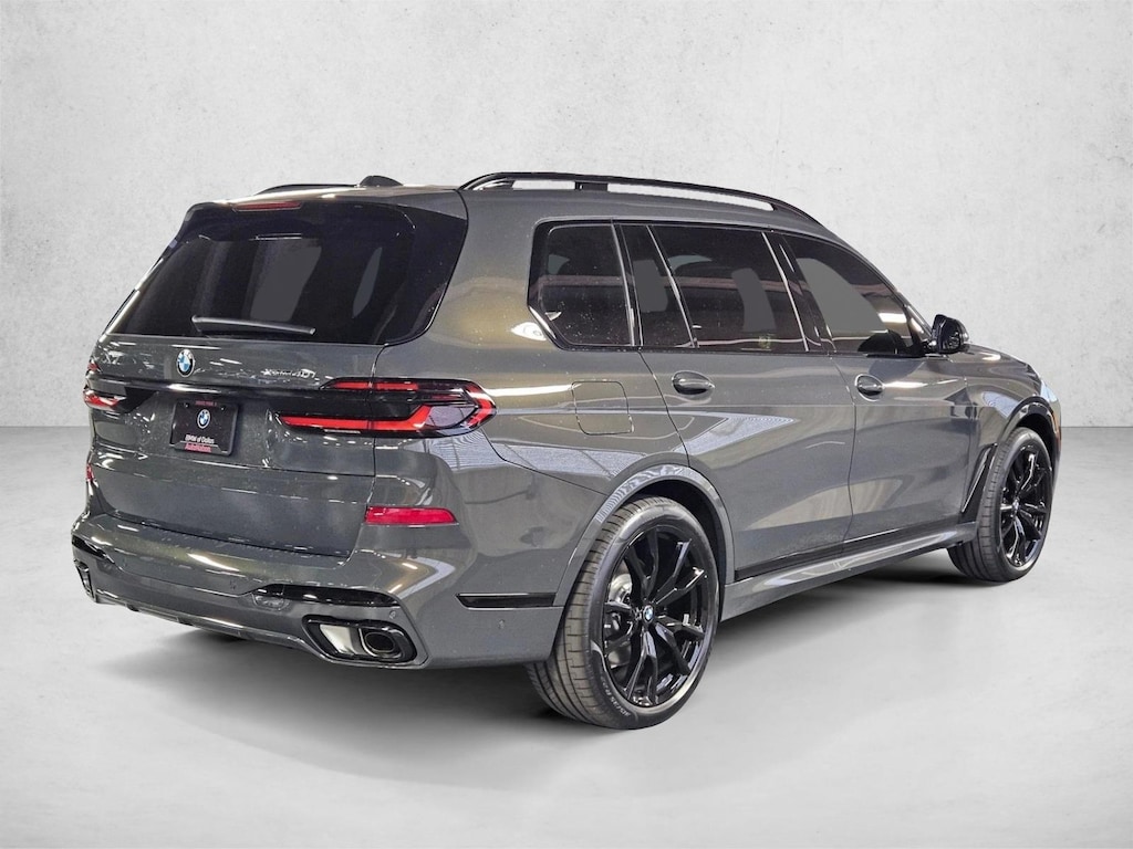 New 2026 BMW X7 xDrive40i SUV