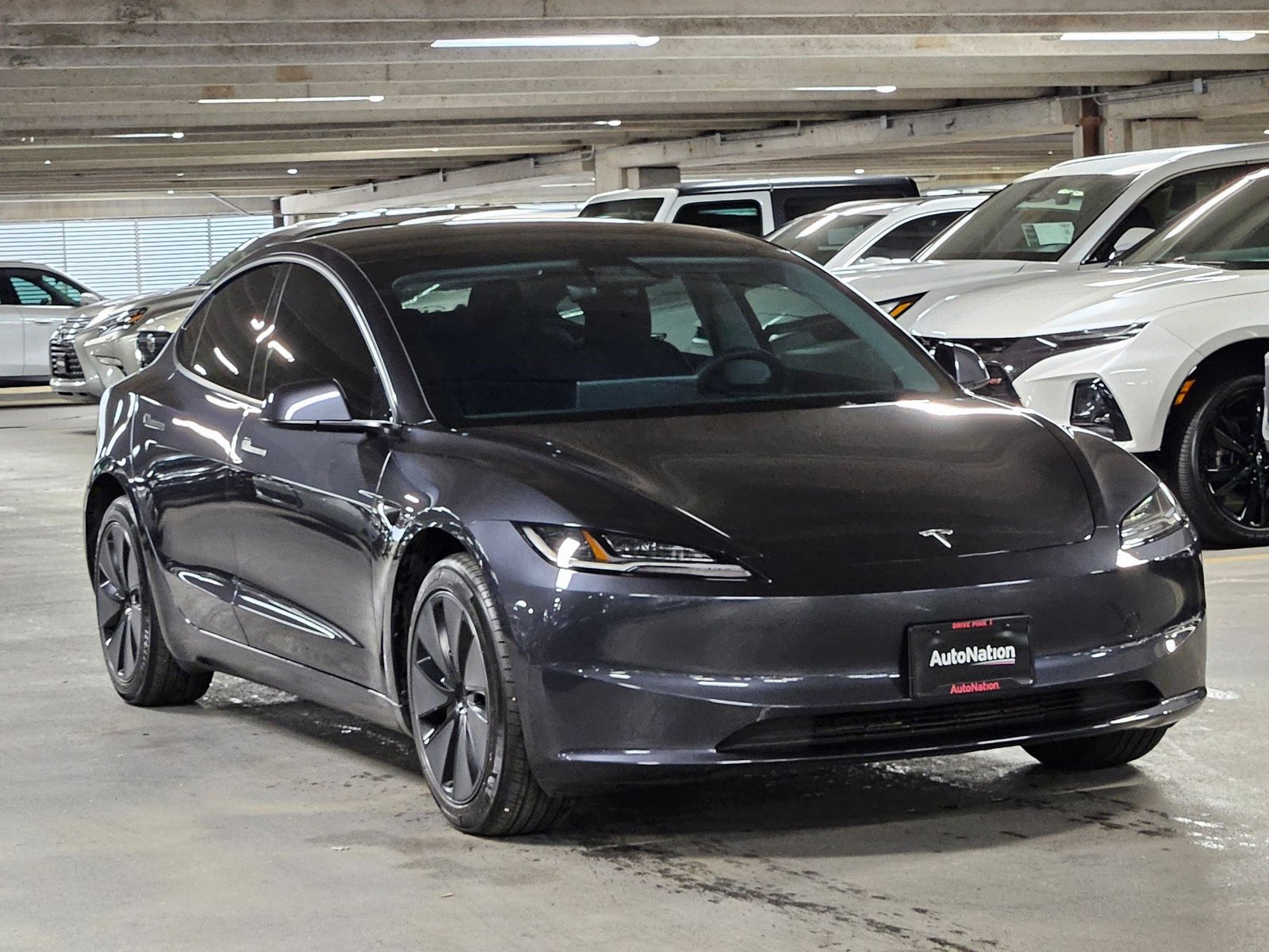 2025 Tesla Model 3 Long Range photo 3
