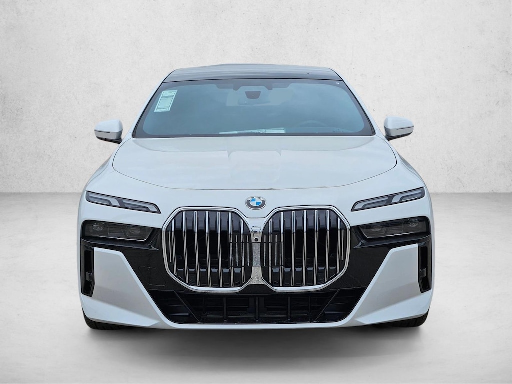 New 2025 BMW 760i xDrive Sedan