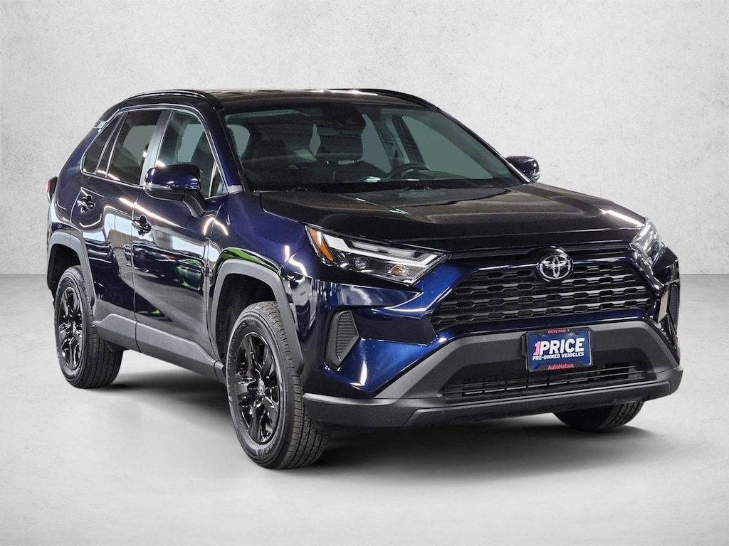 Used 2025 Toyota RAV4 XLE SUV
