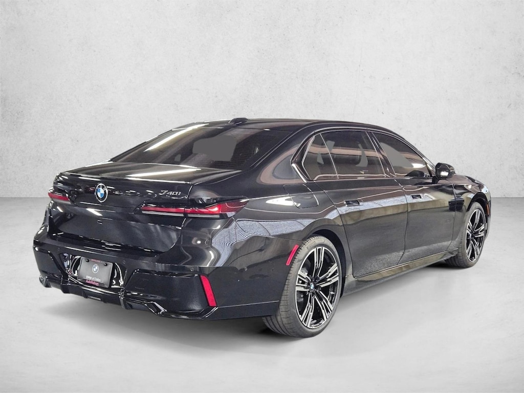 New 2026 BMW 740i Sedan