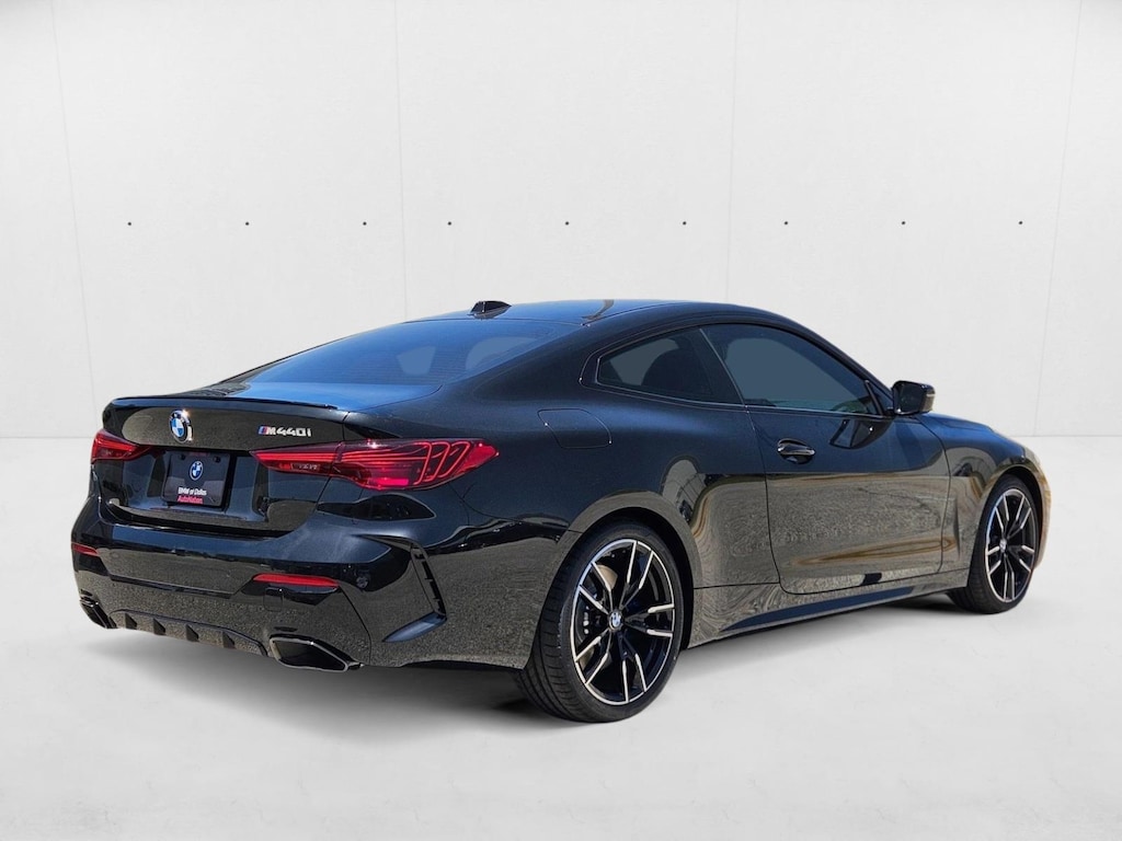 New 2026 BMW M440i Coupe