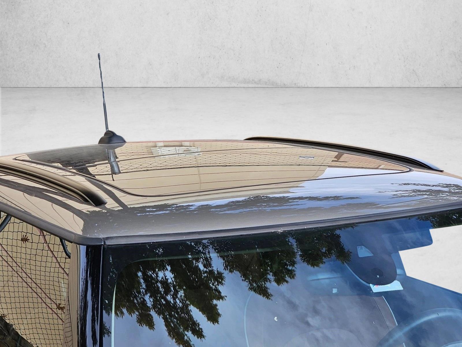 2024 Mini Cooper 2 Door Hardtop photo 4