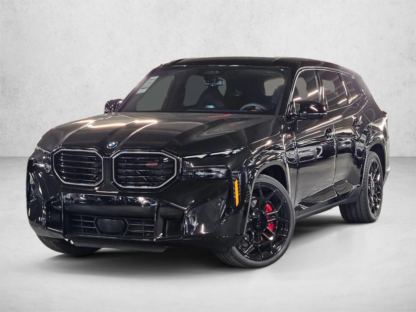 2026 BMW XM Base's photo