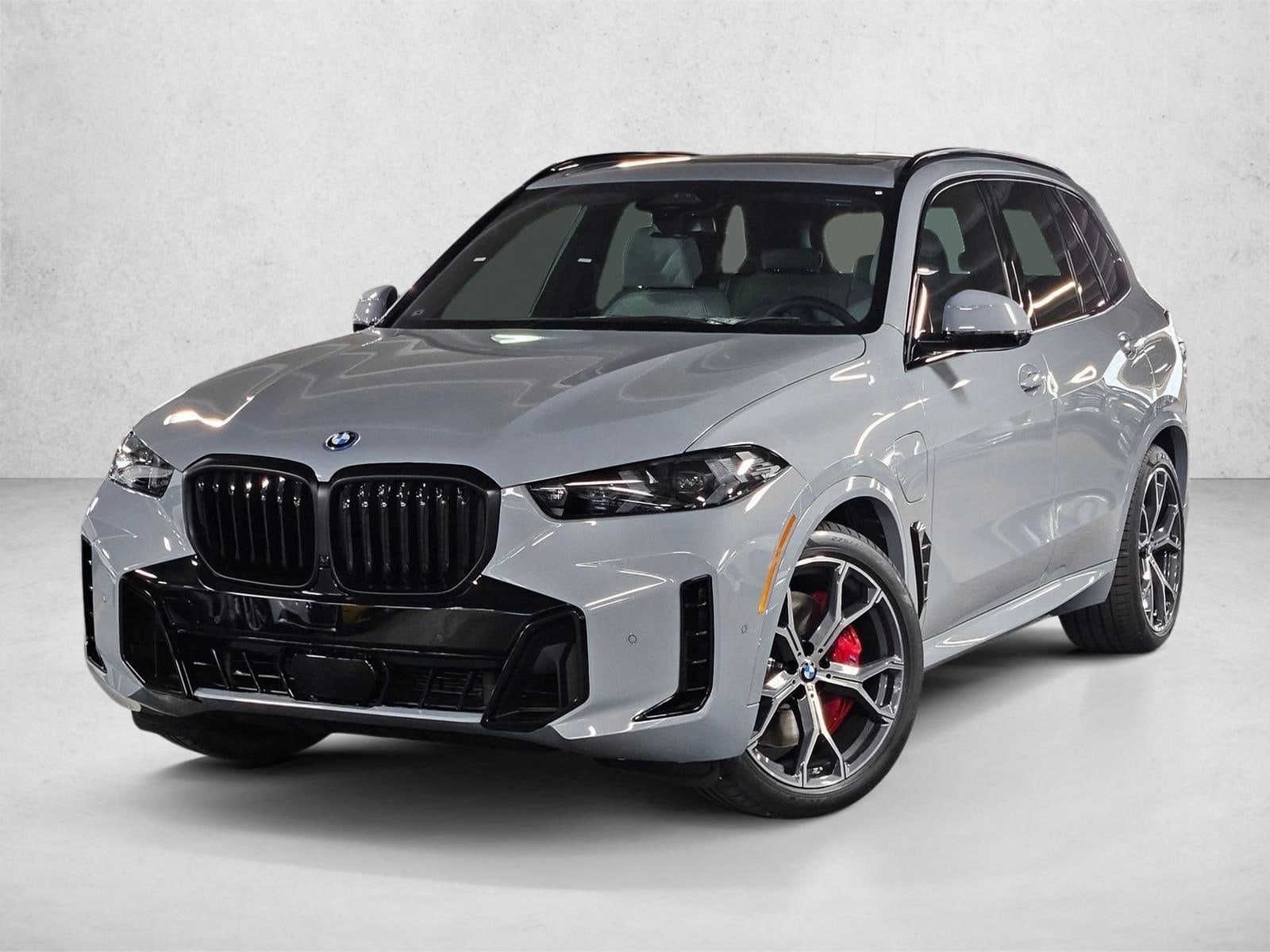 2026 BMW X5 50e's photo