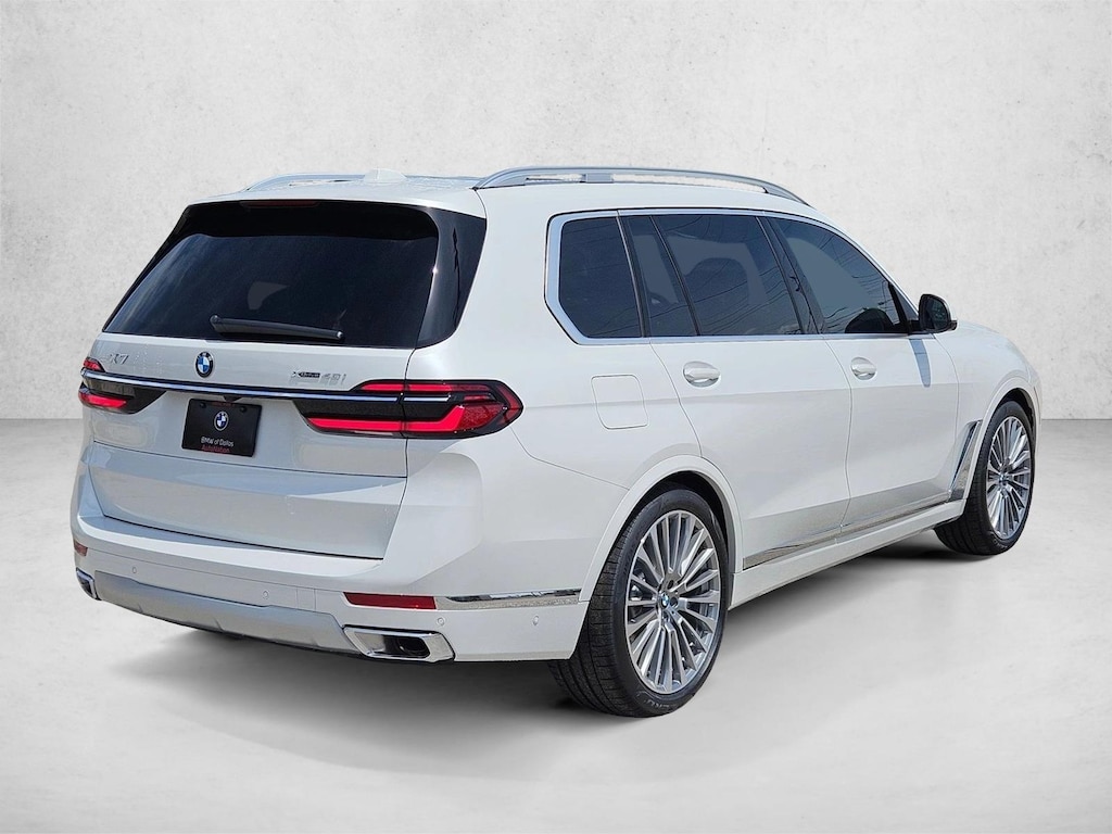 New 2027 BMW X7 xDrive40i SUV