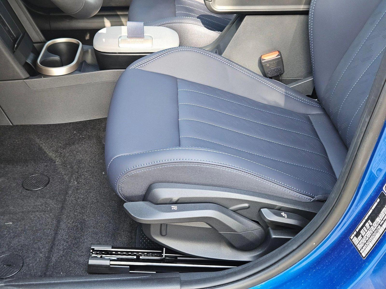 2025 Mini Cooper 4 Door Hardtop S photo 4