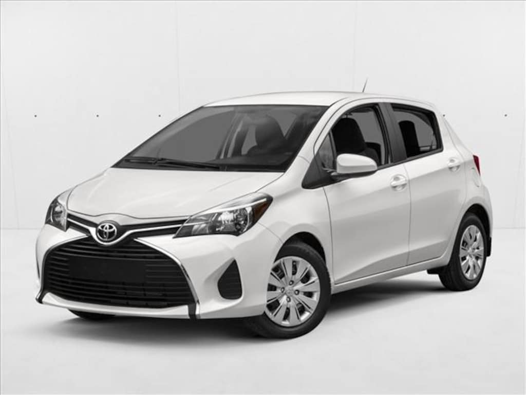 Used 2017 Toyota Yaris 5-Door LE Hatchback
