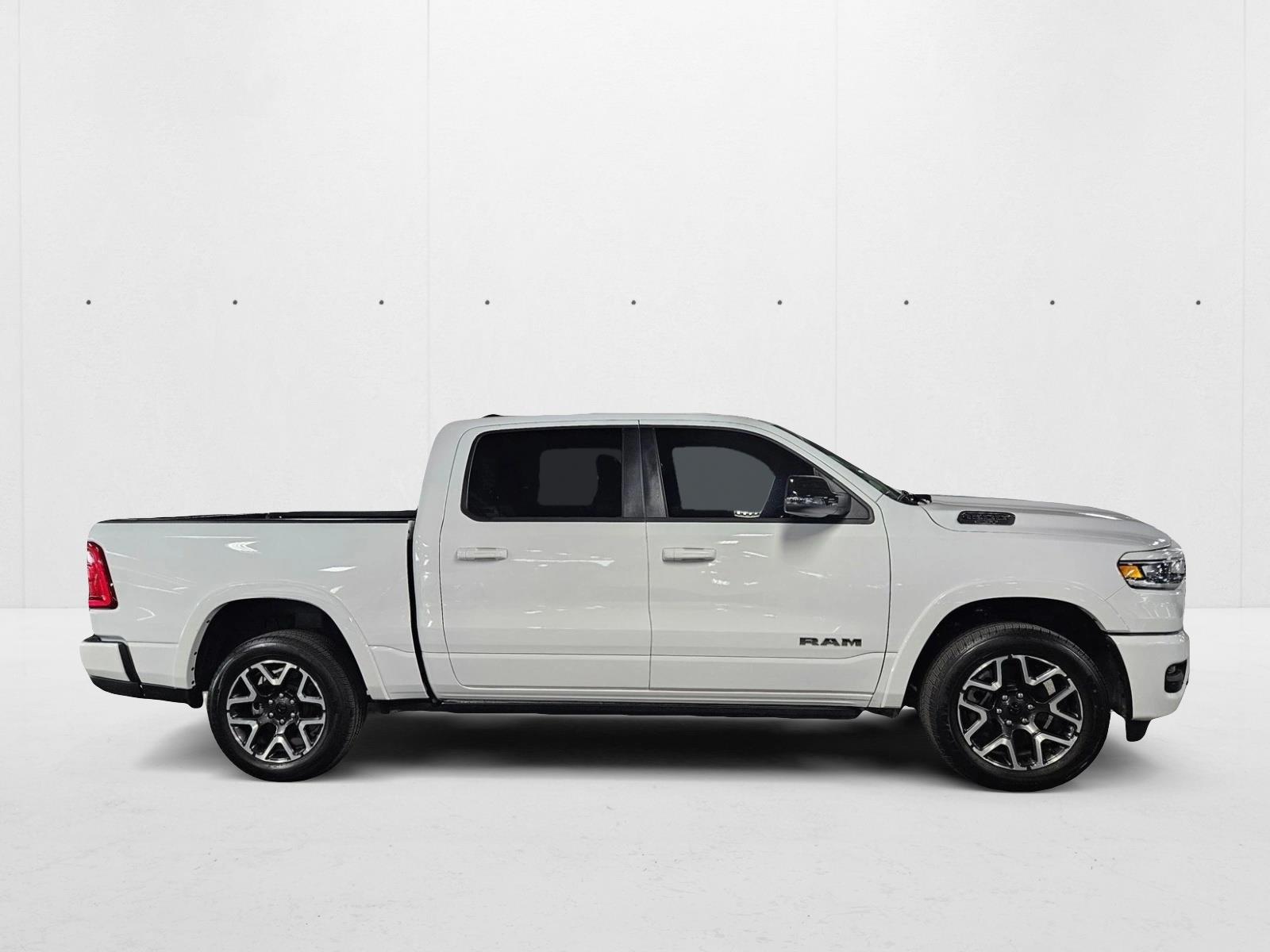 2025 Ram 1500 Laramie photo 4