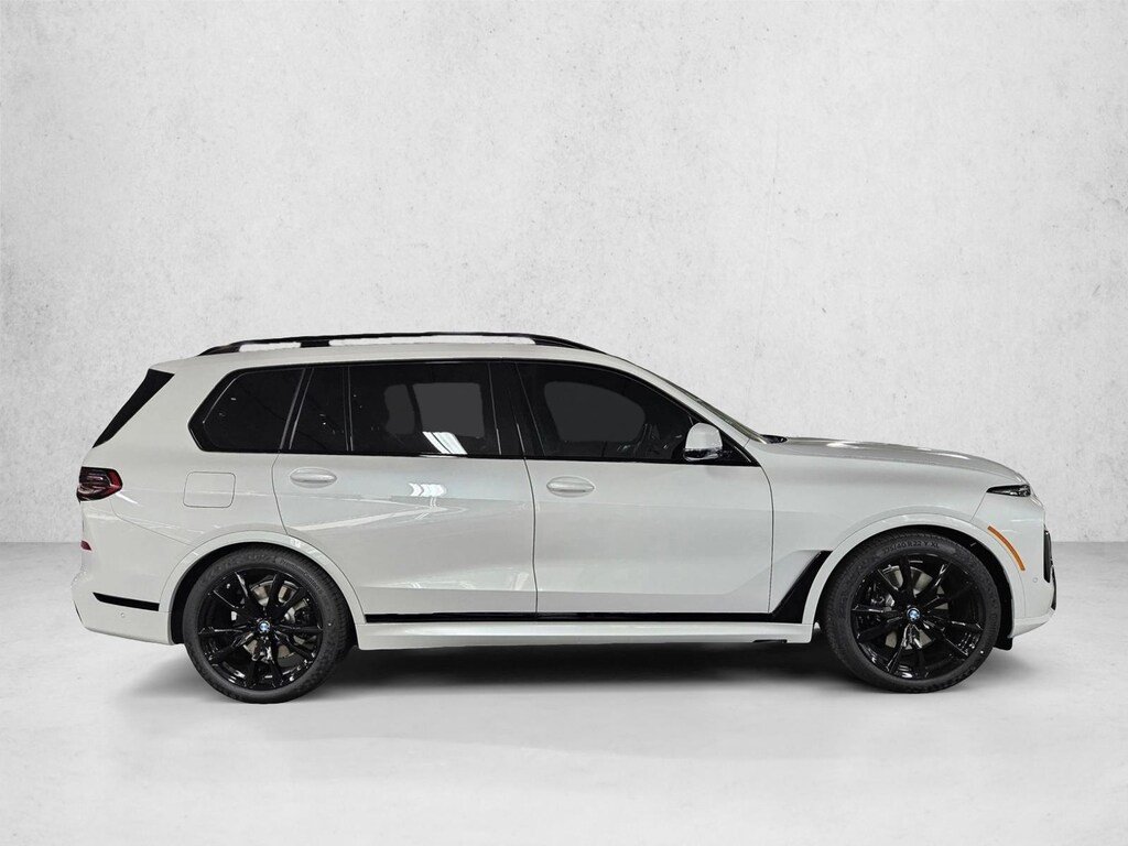 New 2026 BMW X7 xDrive40i SUV
