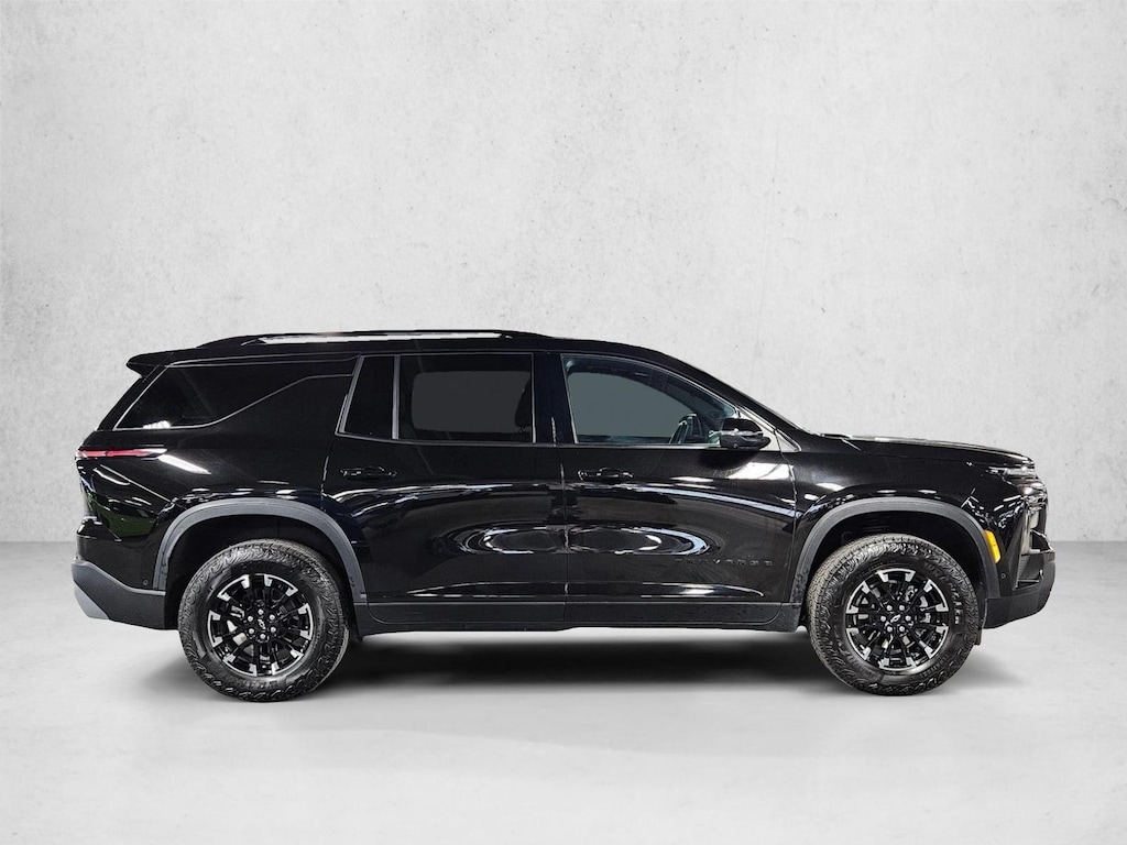 Used 2024 Chevrolet Traverse Z71 SUV