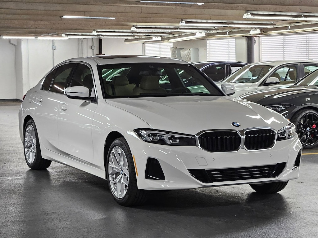 New 2026 BMW 330i NA Sedan