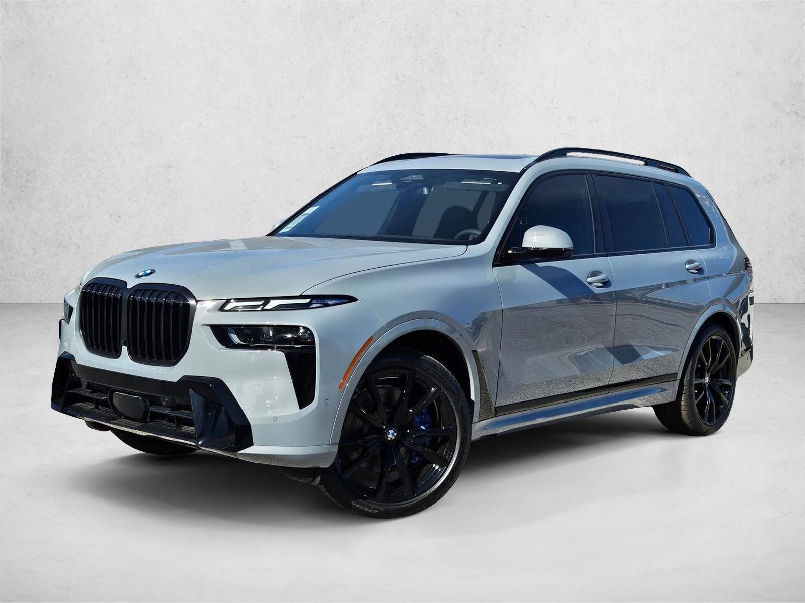 2026 BMW X7 40i's photo