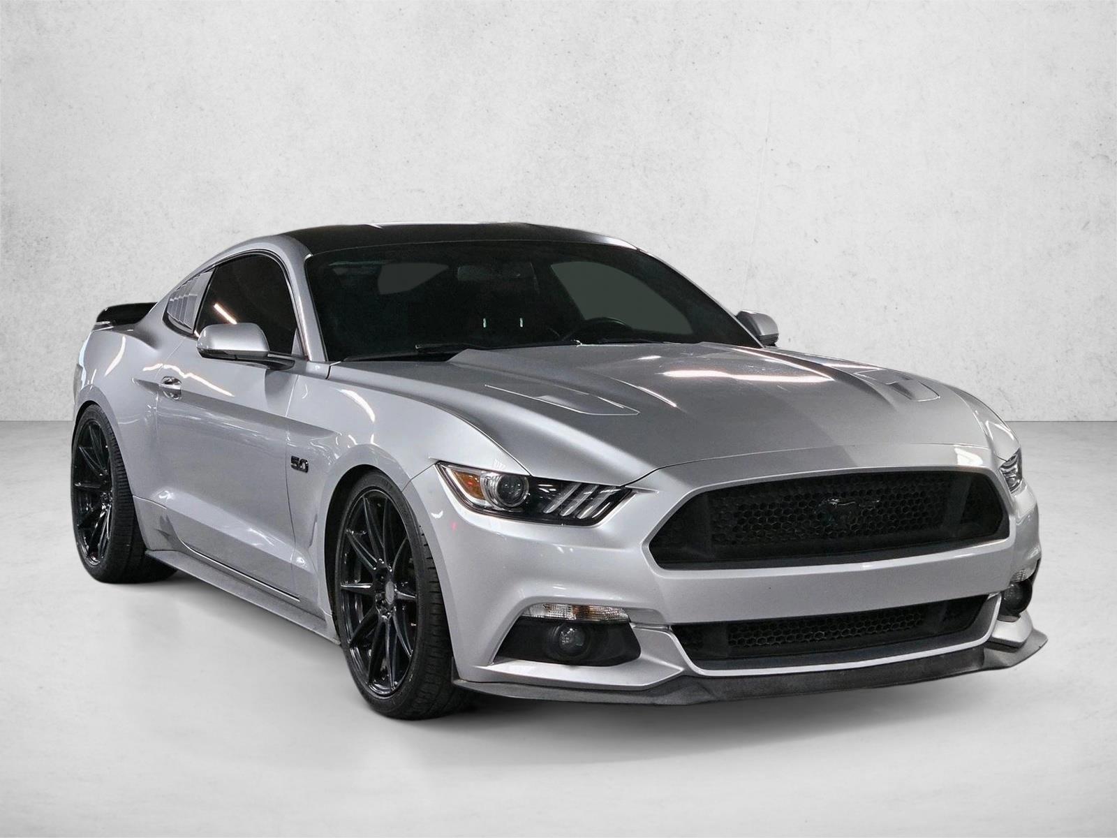 2016 Ford Mustang GT Premium photo 3