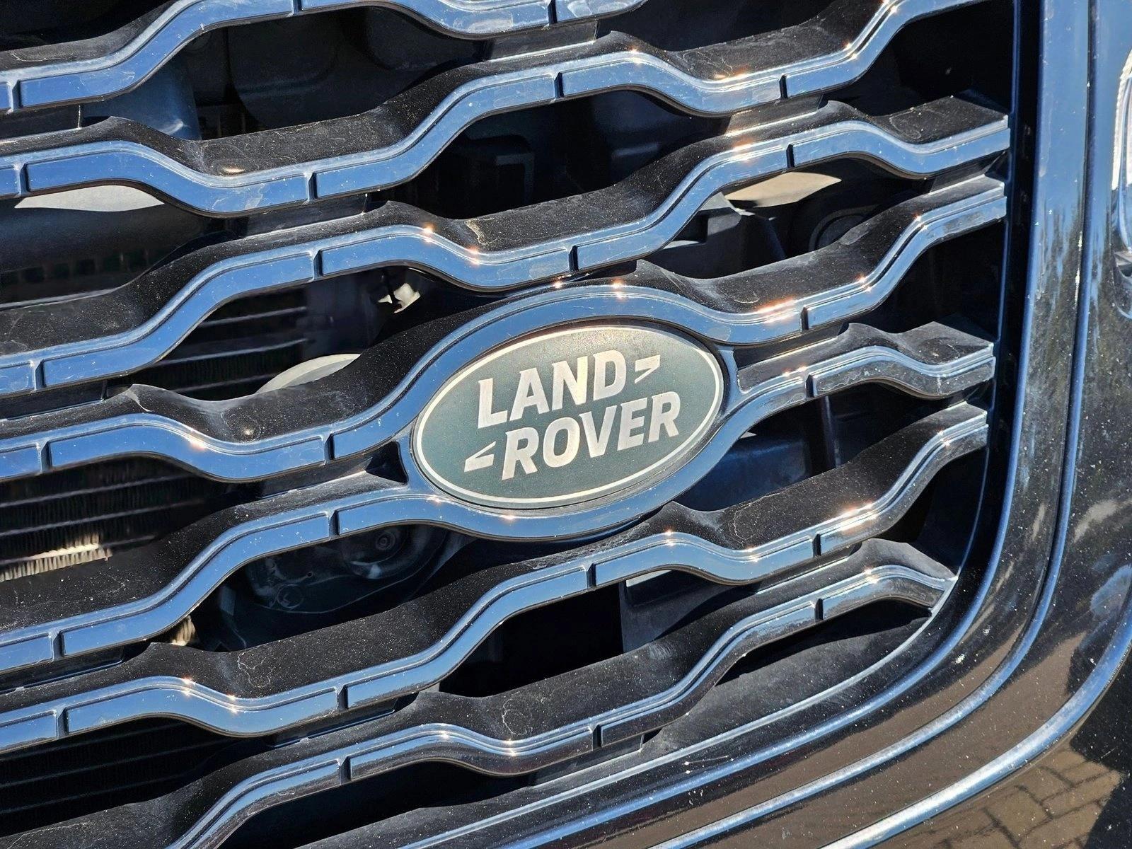 2020 Land Rover Range Rover Velar P250 R-Dynamic S photo 2