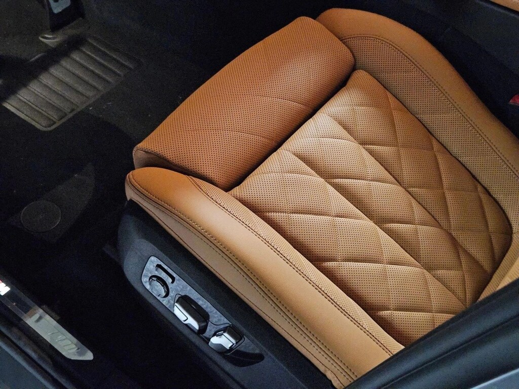New 2027 BMW X6 xDrive40i SUV