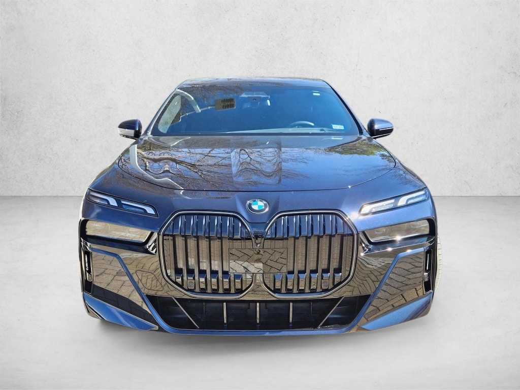Certified 2024 BMW 760i xDrive Sedan