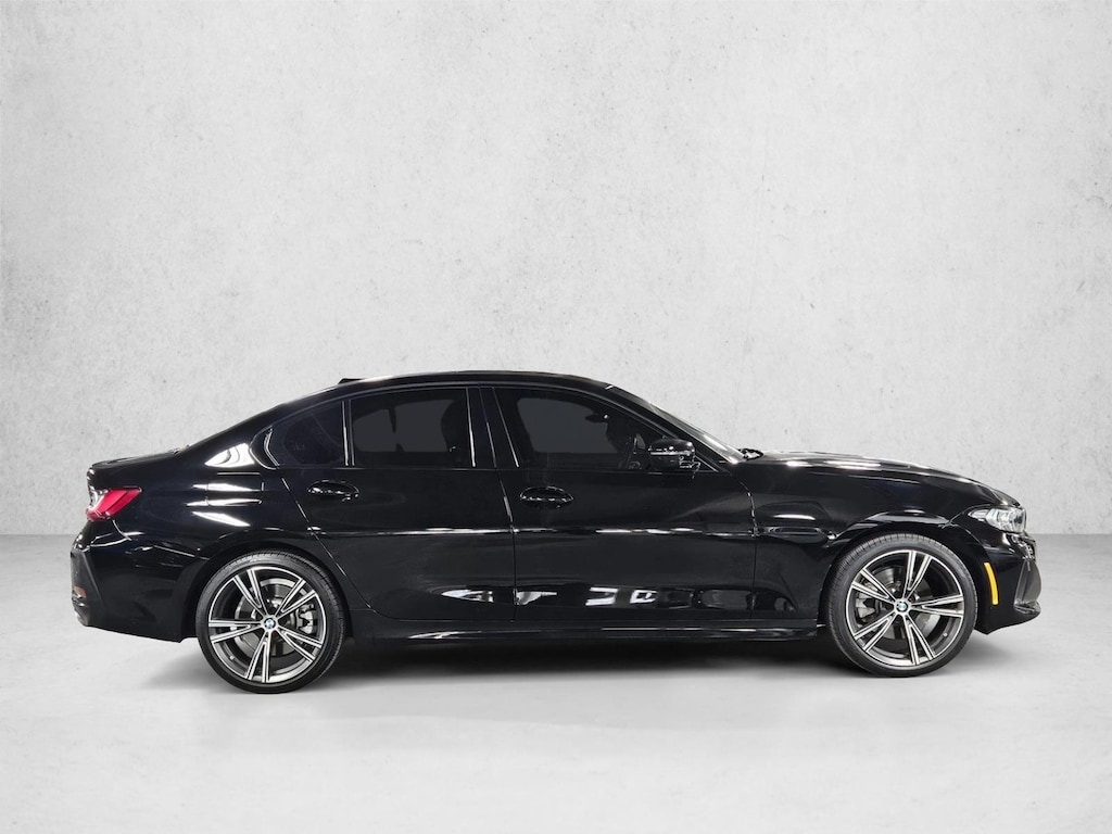 Certified 2023 BMW 330i xDrive Sedan