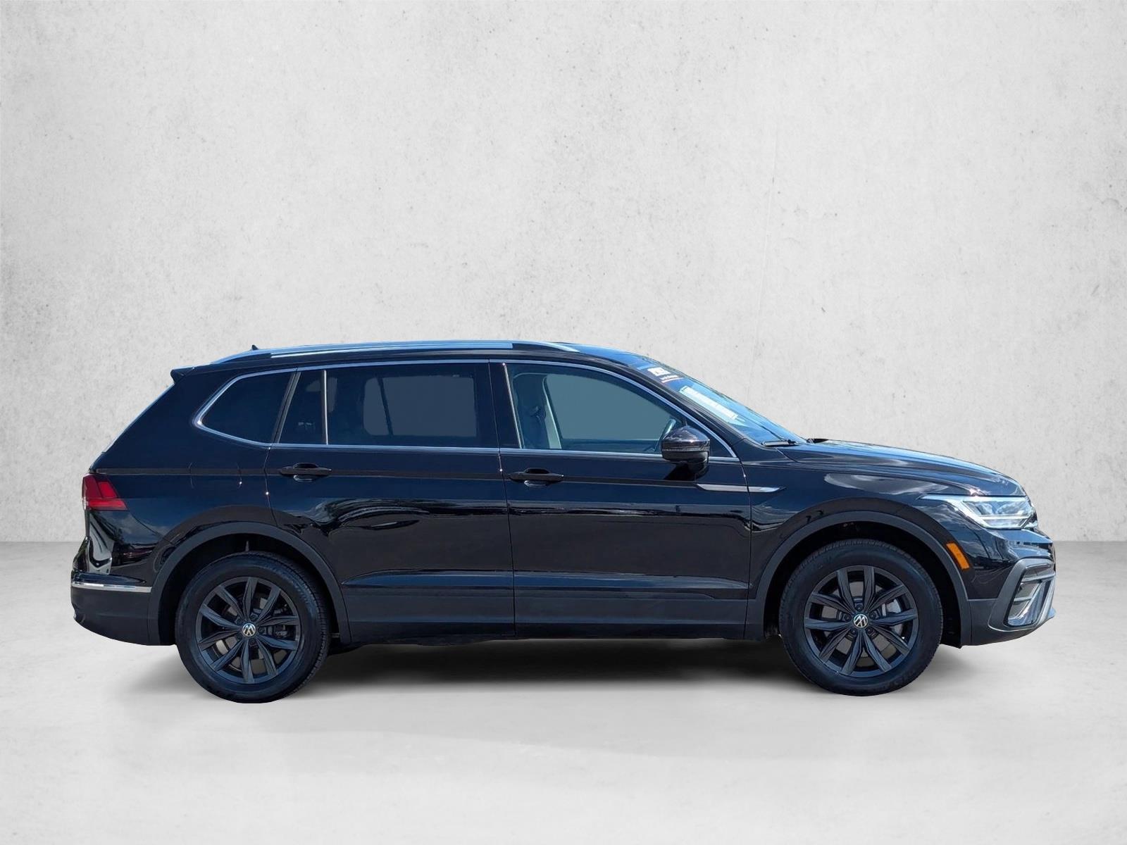 2024 Volkswagen Tiguan SE Wolfsburg Edition photo 4