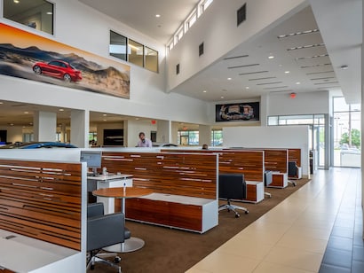 BMW Financing  BMW Finance Center near Murrysville, PA